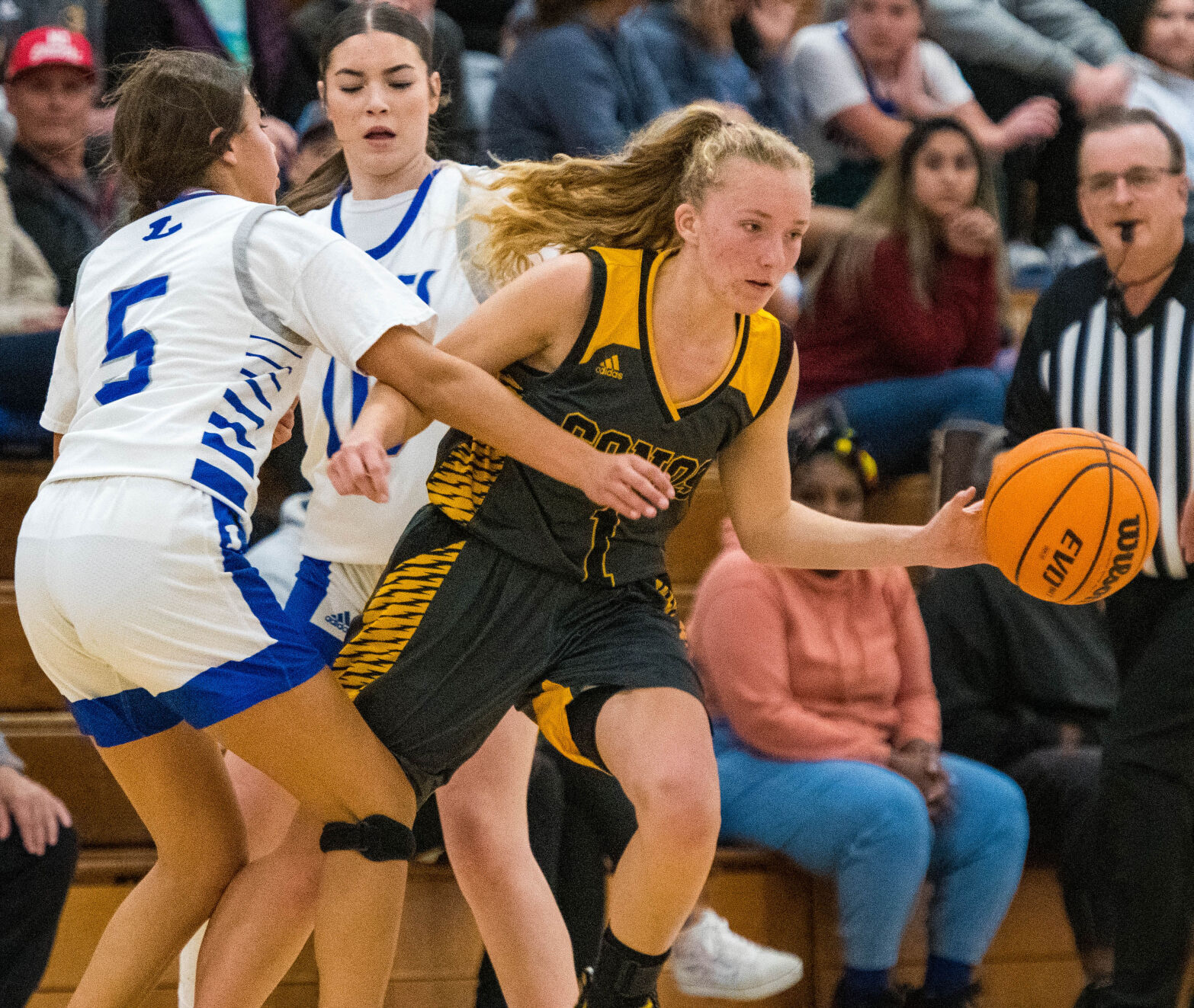 112922 CHS LHS girls basketball 03.JPG